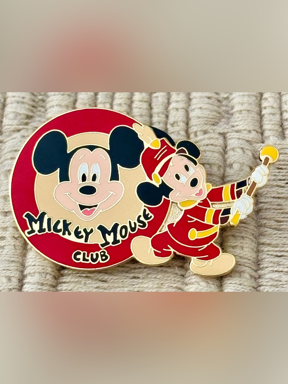 DISNEY 2000 *Limited Edition 10000* Bandleader "Mickey Mouse Club" Logo Pin